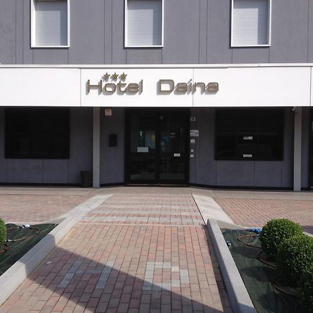 Hotel Daina Dalmine Zewnętrze zdjęcie