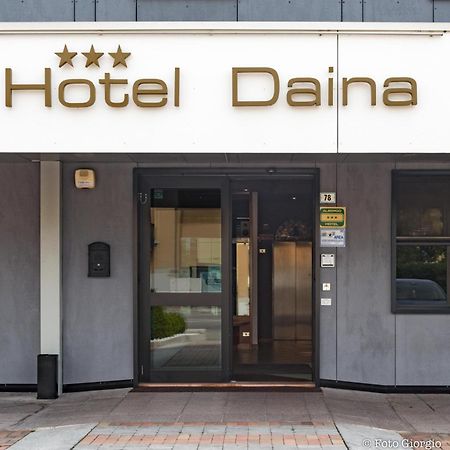 Hotel Daina Dalmine Zewnętrze zdjęcie